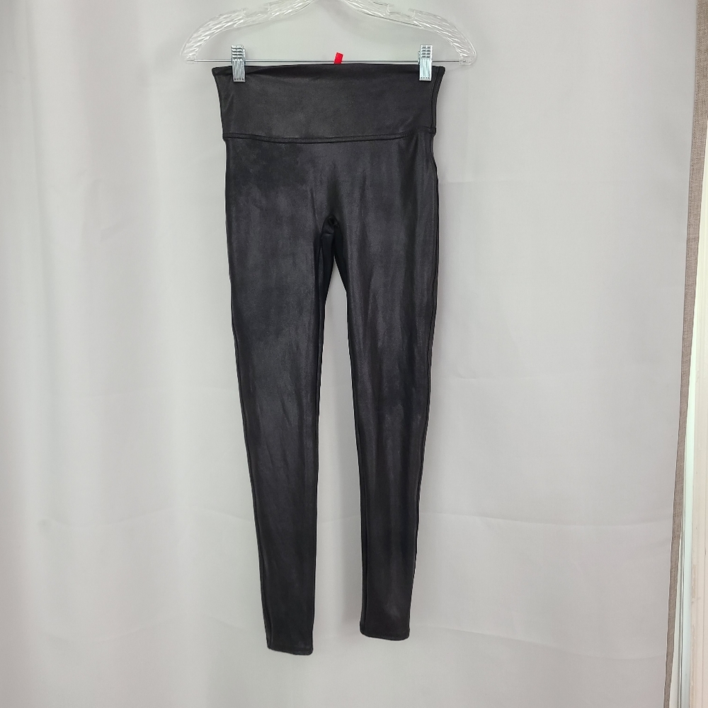 Spanx Sz M Black Faux Leather Pebbled Texture Stretchy Fitted Leggings